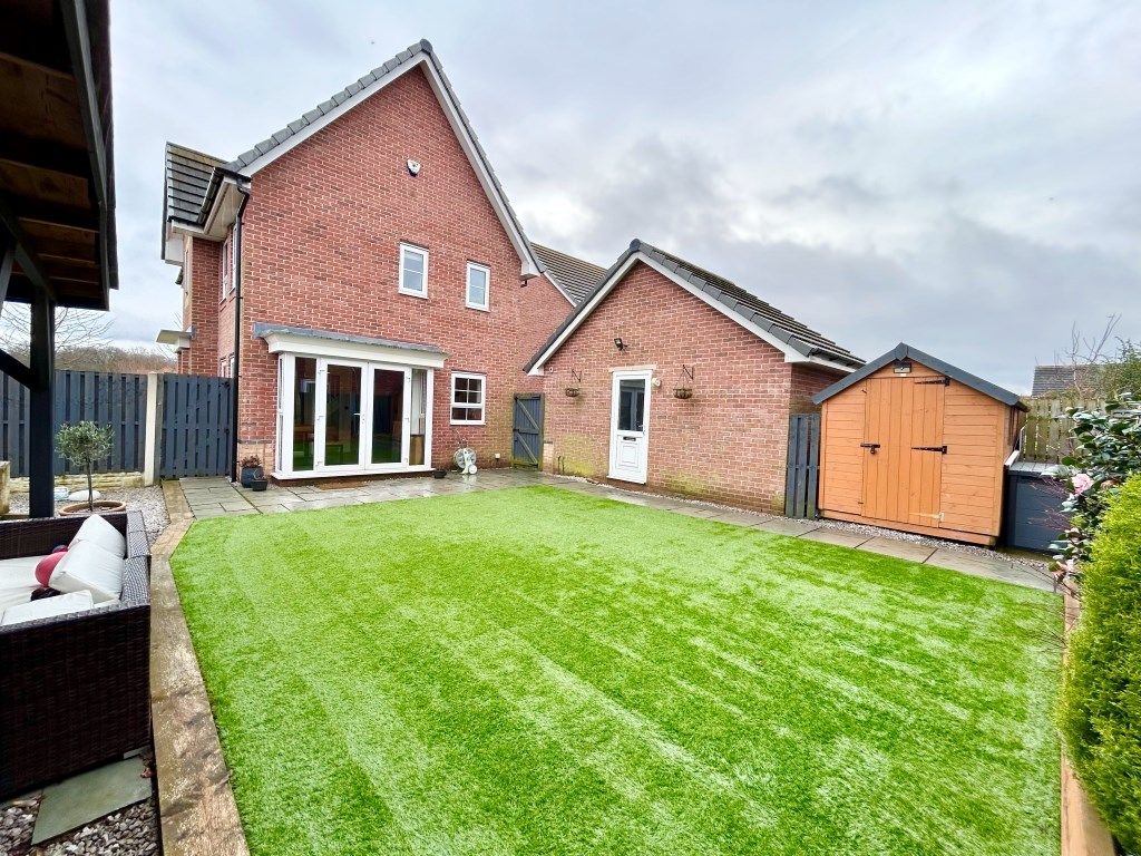 3 bed detached house for sale in Melrose Mews, Auckley, Doncaster DN9, £295,000