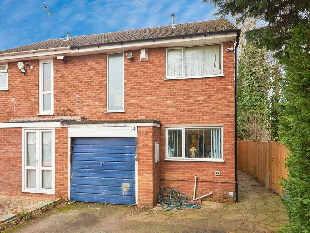 3 bed end terrace house for sale in Elder Way, Birmingham B23, £200,000