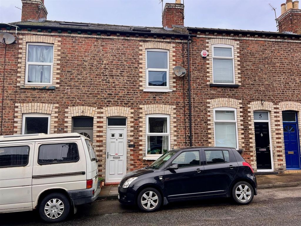 2 bed terraced house to rent in Argyle Street, York YO23, £1,195 pcm