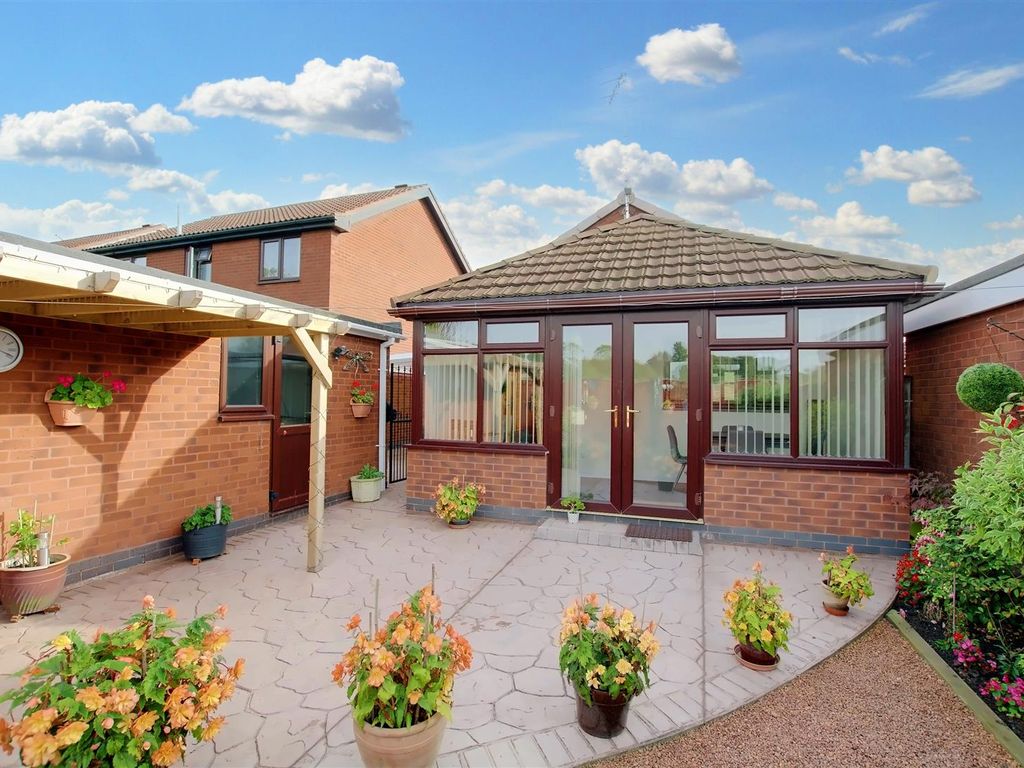 2 bed detached bungalow for sale in Dawn View, Trowell, Nottingham NG9, £280,000