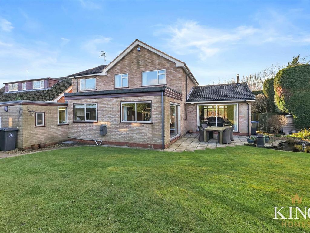 4 bed detached house for sale in Orchard Place, Mappleborough Green, Studley B80, £550,000