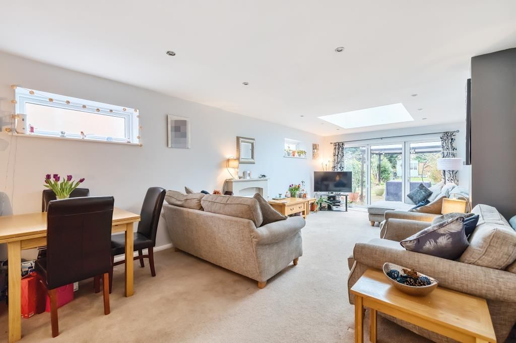 4 bed end terrace house for sale in Chesham, Buckinghamshire HP5, £475,000