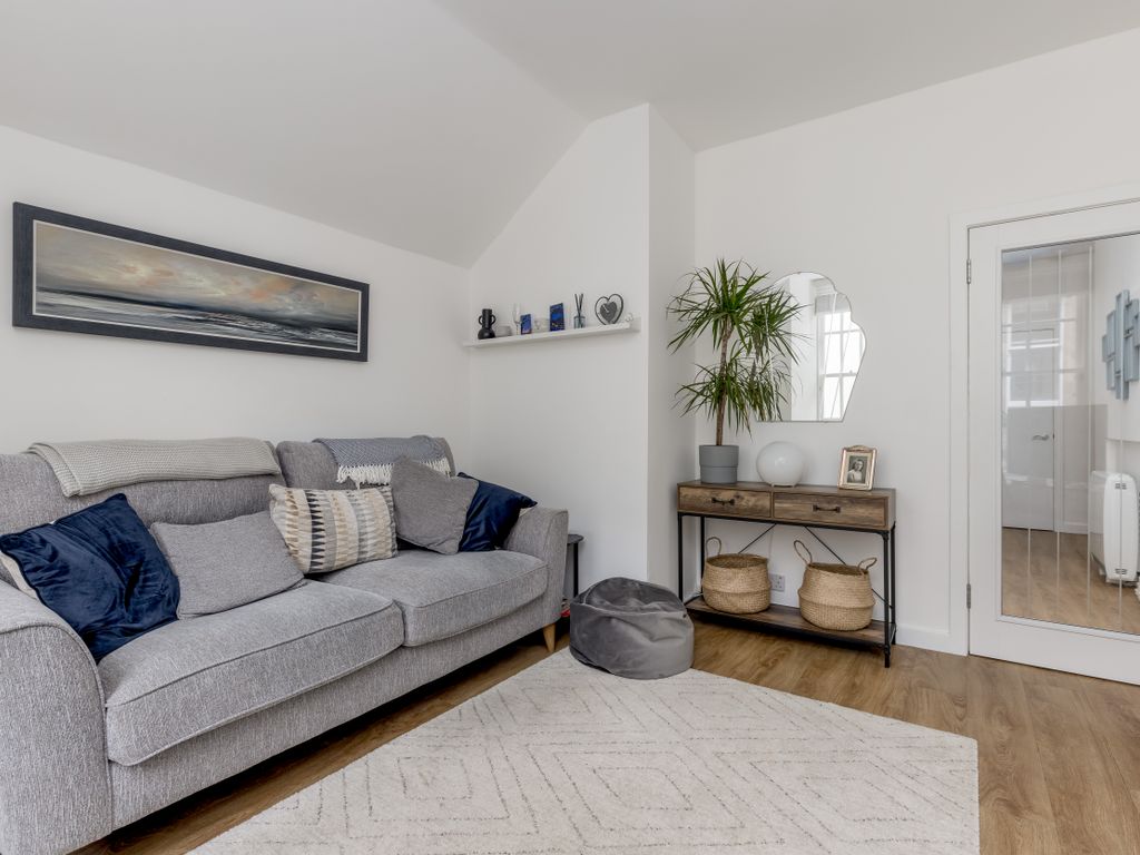 1 bed flat for sale in 17/1 Cockburn Street, Edinburgh EH1, £270,000