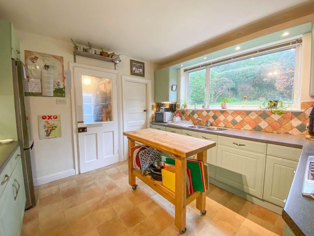 3 bed detached house for sale in Whitchurch Road, Whitchurch, Tavistock PL19, £515,000