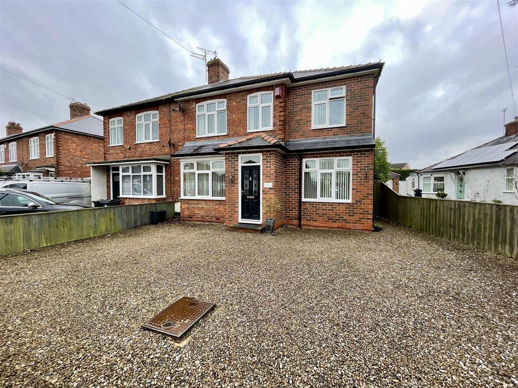 4 bed semi-detached house for sale in Barmpton Lane, Darlington DL1, £230,000