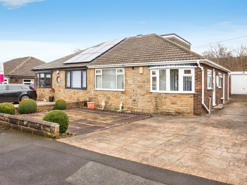 3 bed detached bungalow for sale in Grove Park, Calder Grove, Wakefield WF4, £250,000
