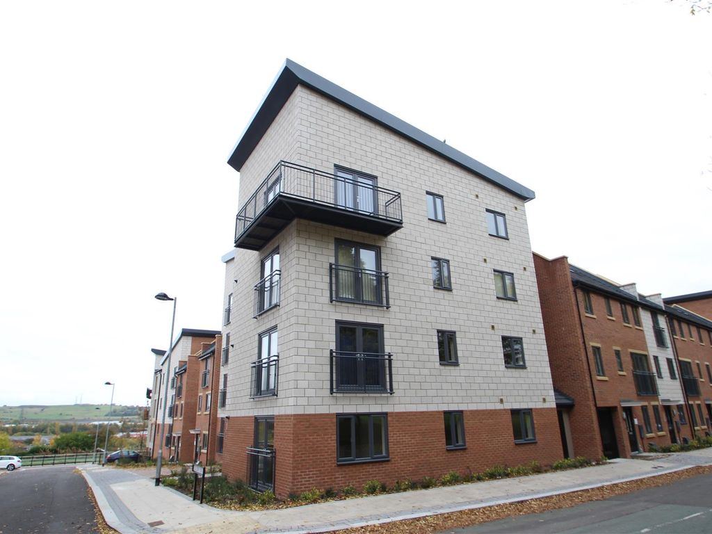 2 bed flat to rent in Caldon Quay, Hanley, Stoke-On-Trent ST1, £750 pcm