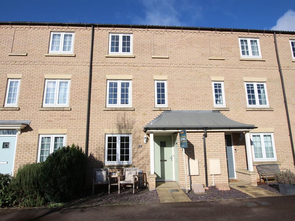 4 bed town house for sale in Merivale Way, Ely, Cambridgeshire CB7, £370,000