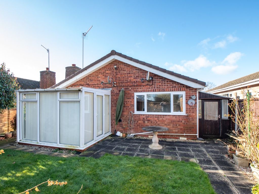 3 bed bungalow for sale in Cloverdale, Stoke Prior, Bromsgrove, Worcestershire B60, £300,000
