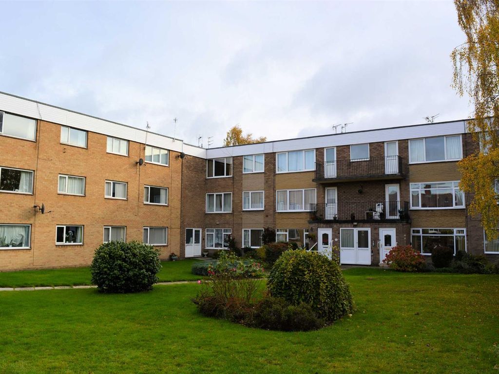 2 bed flat for sale in Portholme Court, Portholme Drive, Selby YO8, £89,995