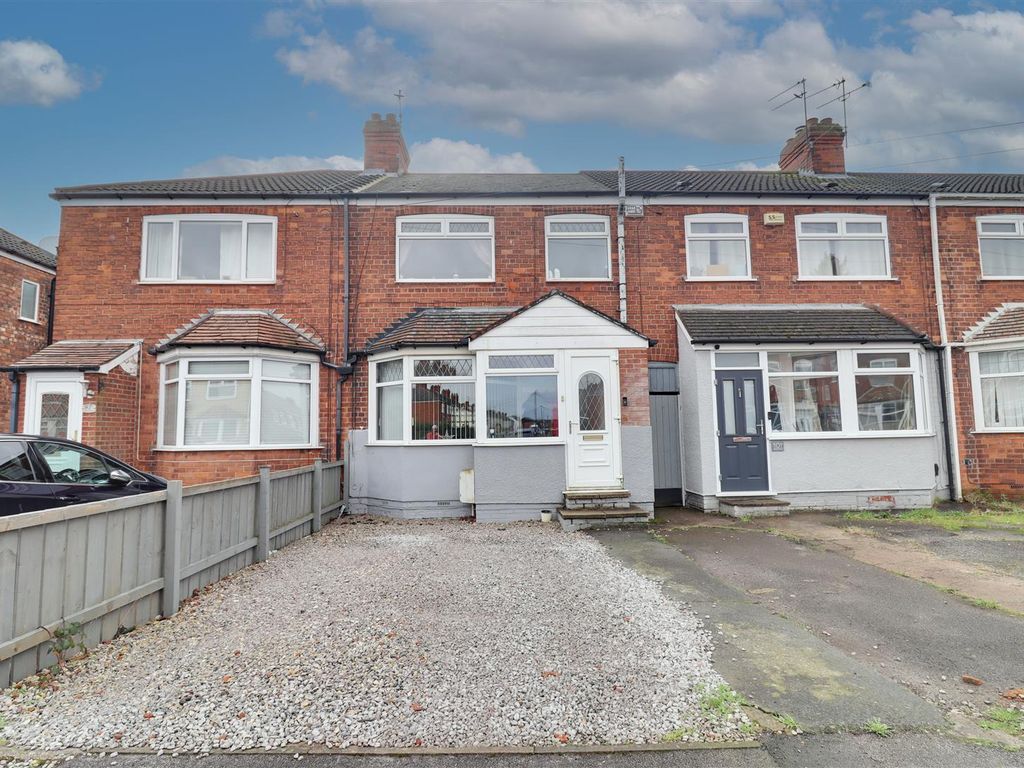 3 bed terraced house for sale in Seaton Road, Hessle HU13, £180,000
