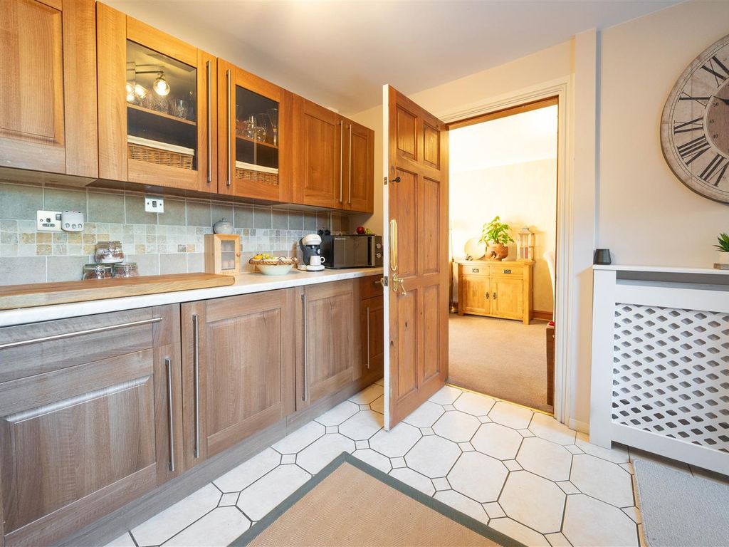 3 bed property for sale in 36 Black Rocks Avenue, Matlock DE4, £230,000