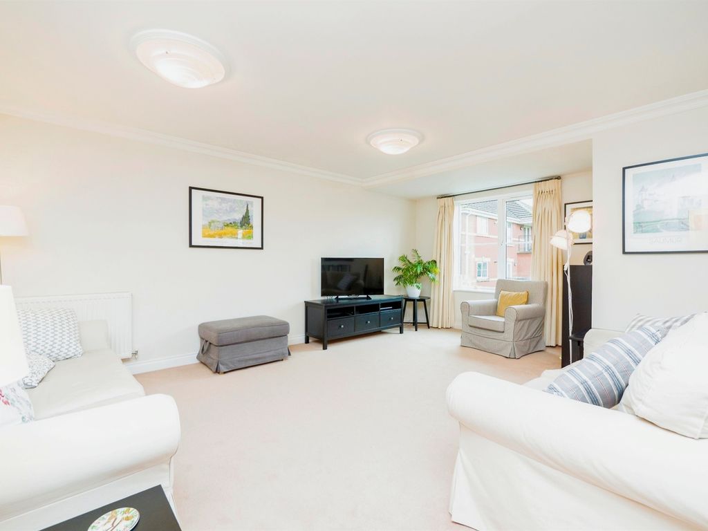 2 bed flat for sale in Llantrisant Road, Llandaff, Cardiff CF5, £325,000