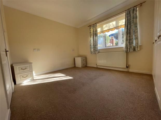 2 bed flat for sale in Raddenstile Lane, Exmouth, Devon EX8, £187,500