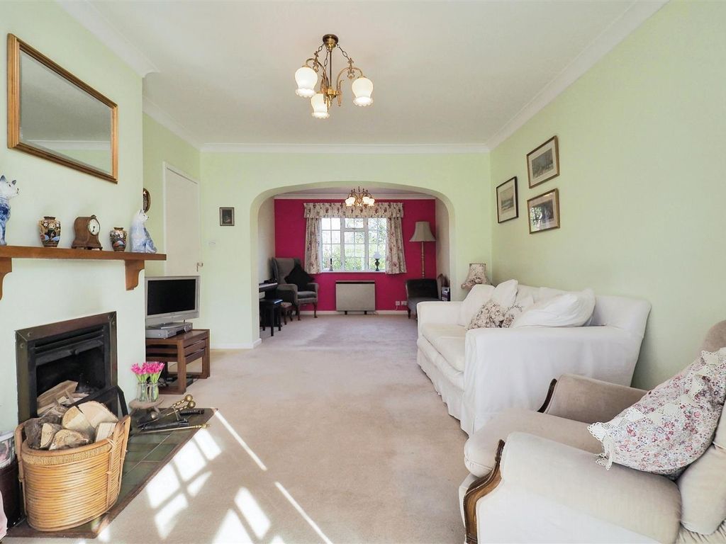 4 bed property for sale in Stonehenge Road, Amesbury, Salisbury SP4, £600,000