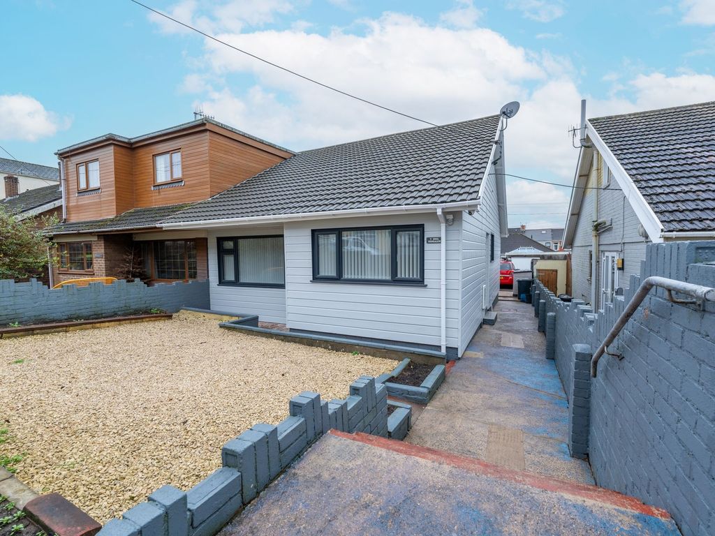 2 bed semi-detached bungalow for sale in Evans Street, Kenfig Hill CF33, £187,500