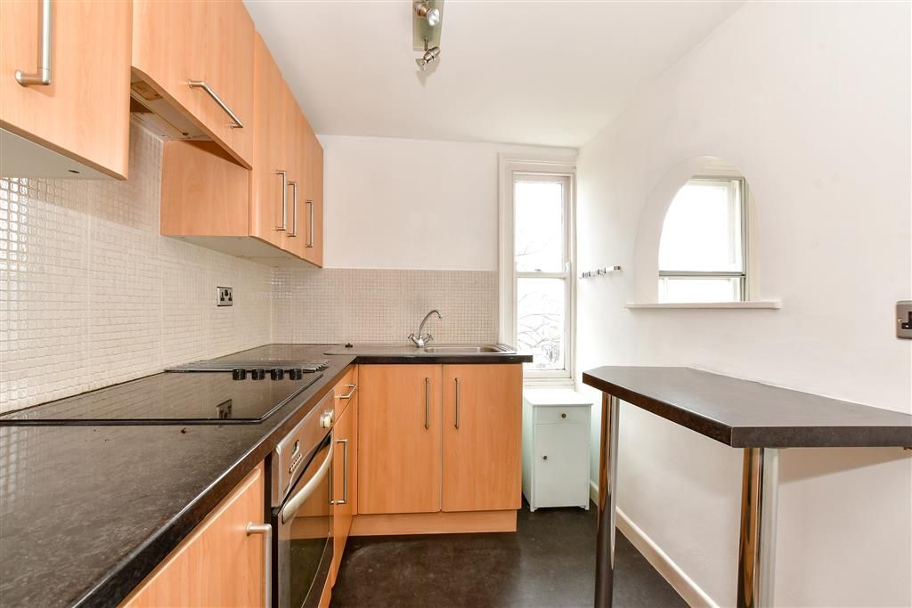 1 bed flat for sale in Lind Street, Ryde, Isle Of Wight PO33, £69,750