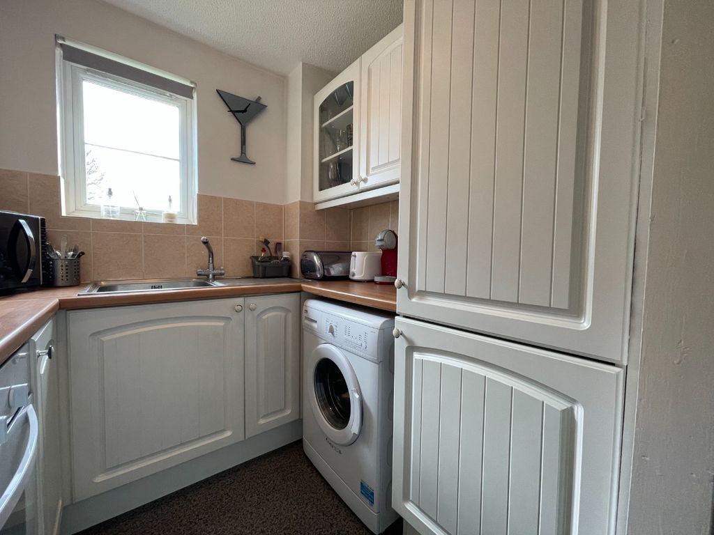 1 bed terraced house for sale in Sturbridge Close, Lower Earley, Reading RG6, £260,000
