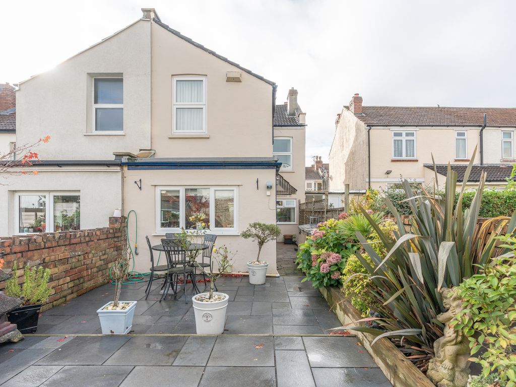 3 bed end terrace house for sale in Highbury Road, Horfield, Bristol BS7, £475,000