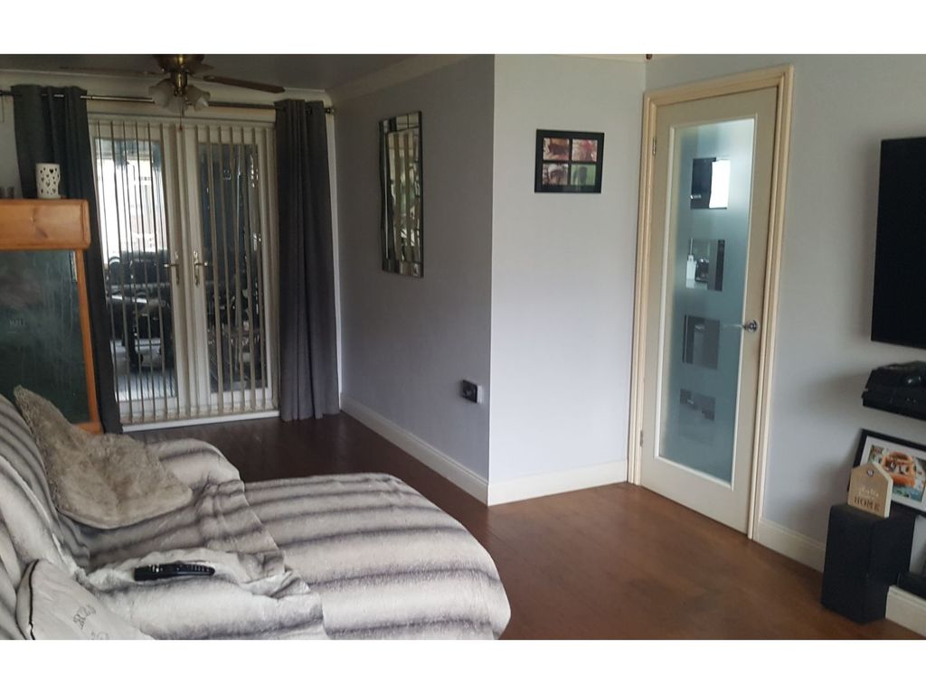 3 bed end terrace house for sale in East Pentwyn, Abertillery NP13, £135,000