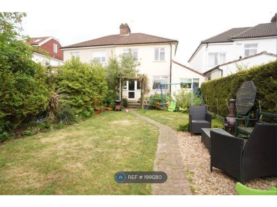 5 bed semi-detached house to rent in Fishponds, Bristol BS16, £3,450 pcm