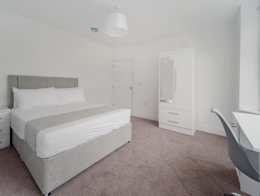 4 bed semi-detached house to rent in Ashdene Avenue, Eastville, Bristol BS5, £3,025 pcm