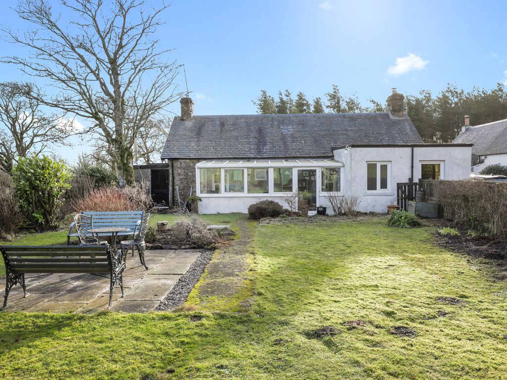 3 bed cottage for sale in Entryhead, Nine Mile Burn, Penicuik EH26, £300,000
