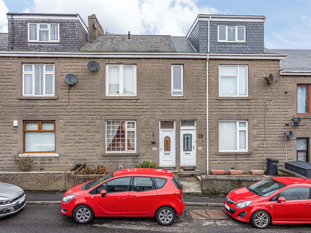 1 bed flat for sale in 136 Dunfermline Road, Crossgates KY4, £70,000