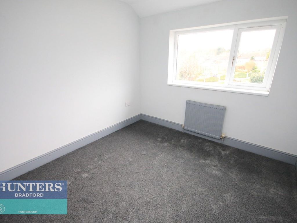 3 bed semi-detached house to rent in Templars Way, Bradford BD8, £1,200 pcm