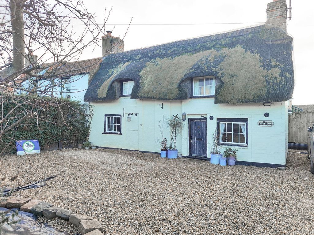 2 bed cottage for sale in Newgate Street, Doddington, March PE15, £230,000