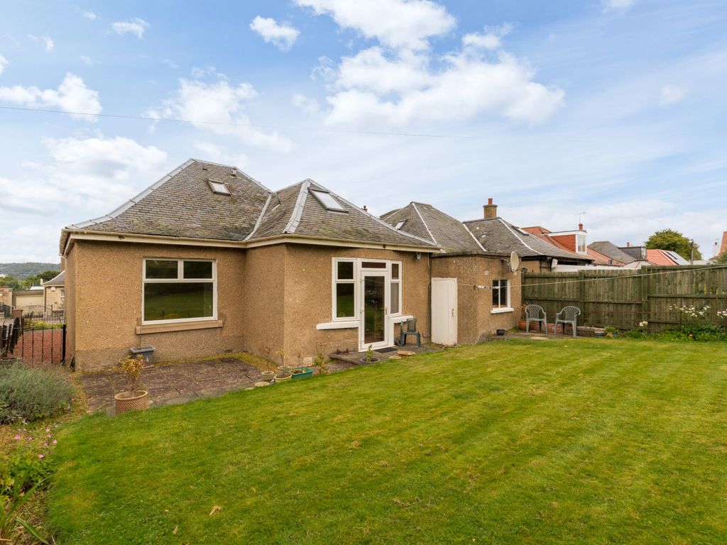 4 bed detached bungalow for sale in 11 Craiglockhart Dell Road, Craiglockhart EH14, £560,000