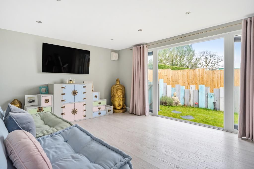 4 bed detached house for sale in Bellingdon, Buckinghamshire HP5, £1,450,000