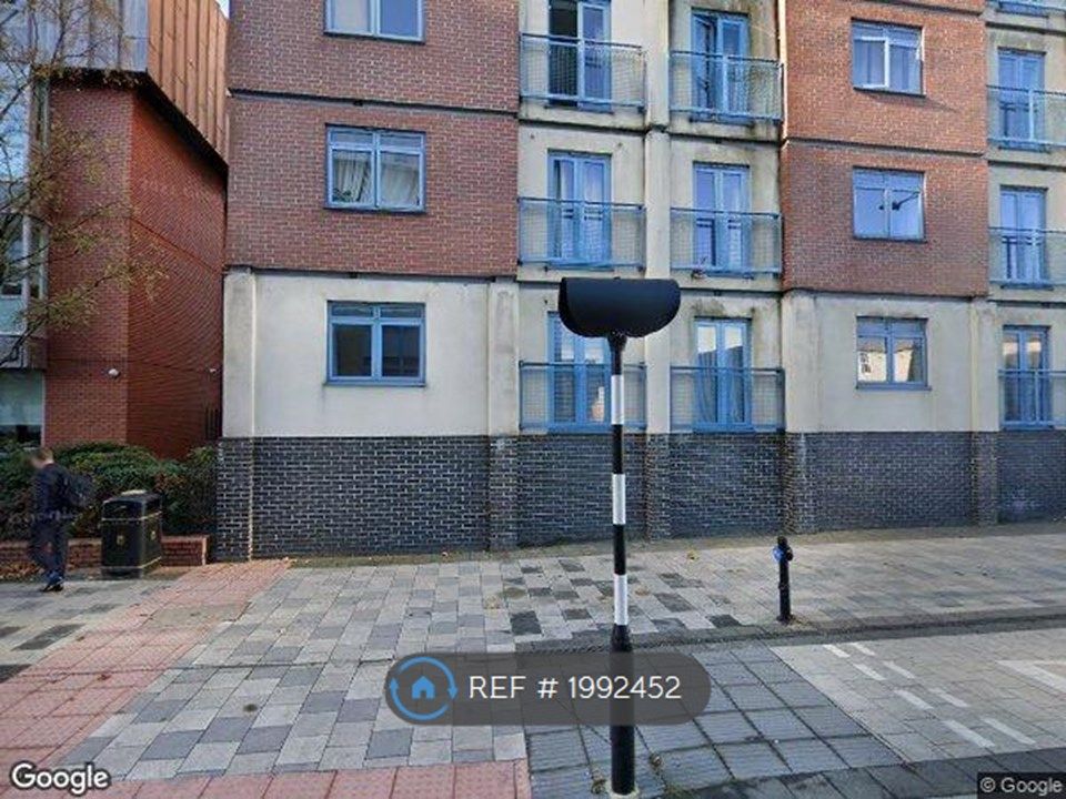 1 bed flat to rent in Wellington Street, Swindon SN1, £995 pcm