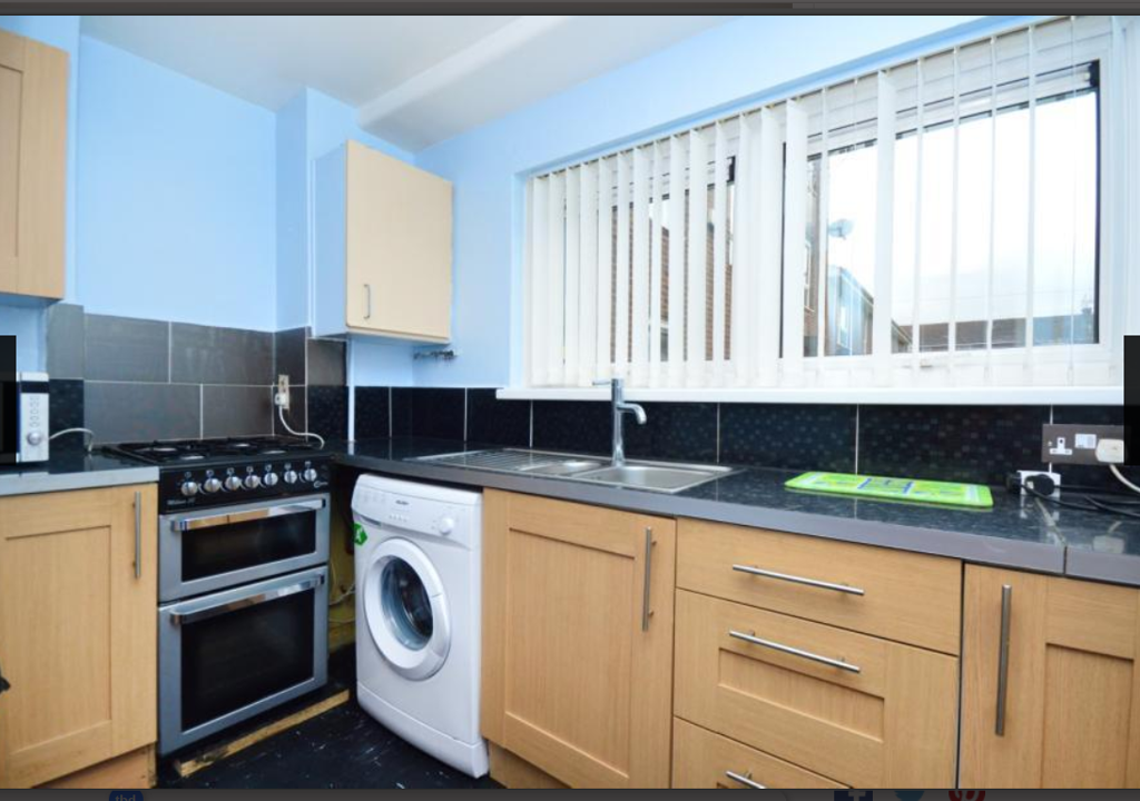 2 bed flat for sale in Margate Drive, Grimesthorpe, Sheffield S4, £75,000