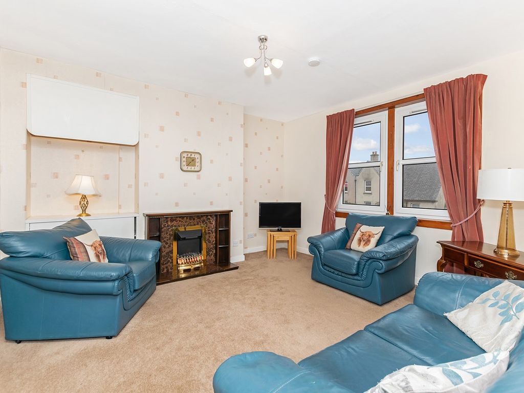 3 bed end terrace house for sale in George Street, Dunblane FK15, £185,000