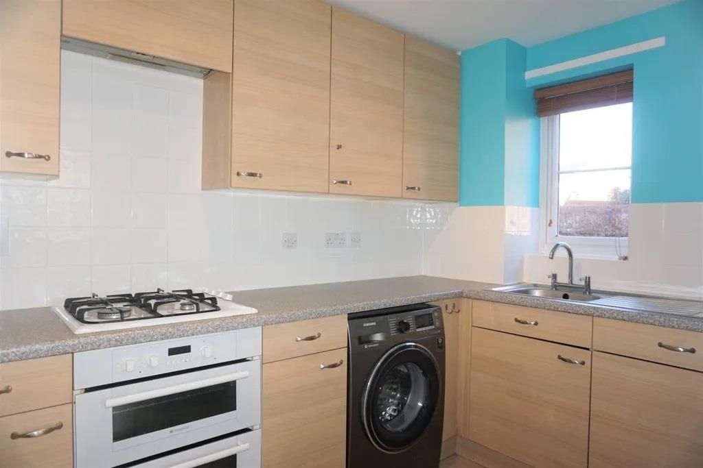 1 bed flat to rent in Beatty Rise, Spencers Wood, Reading RG7, £1,100 pcm