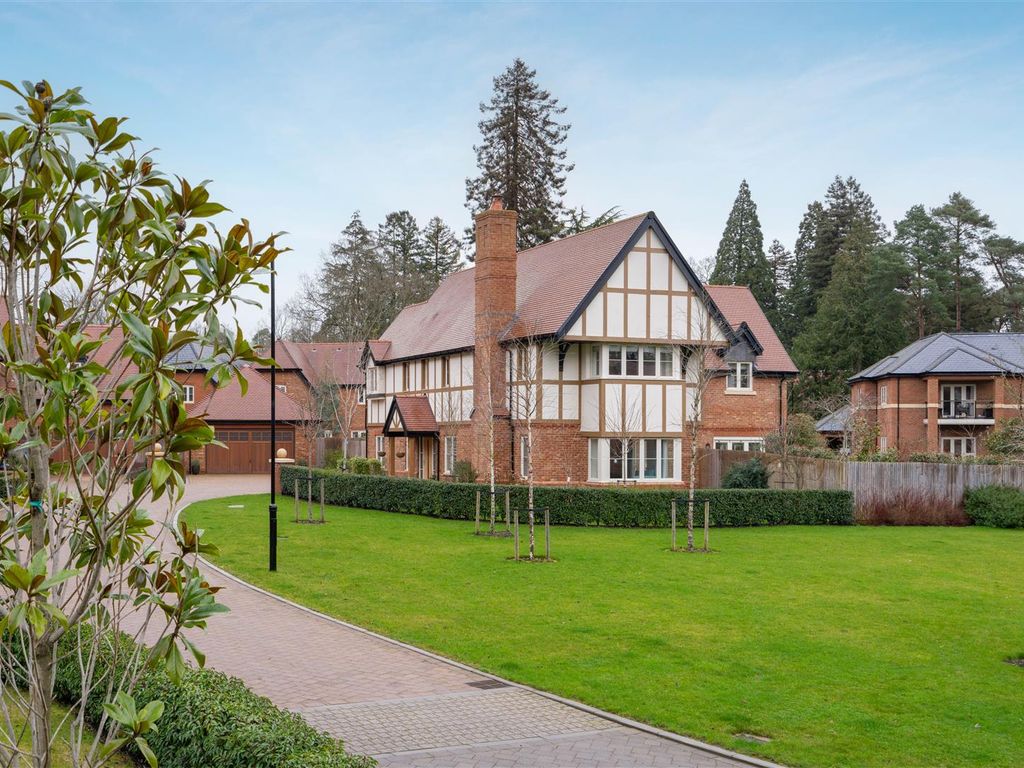 4 bed detached house for sale in Seymour Drive, Ascot SL5, £1,950,000