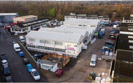 Warehouse to let in Unit E1Au, Bounds Green Industrial Estate, London, Greater London N11, £10,000 pa