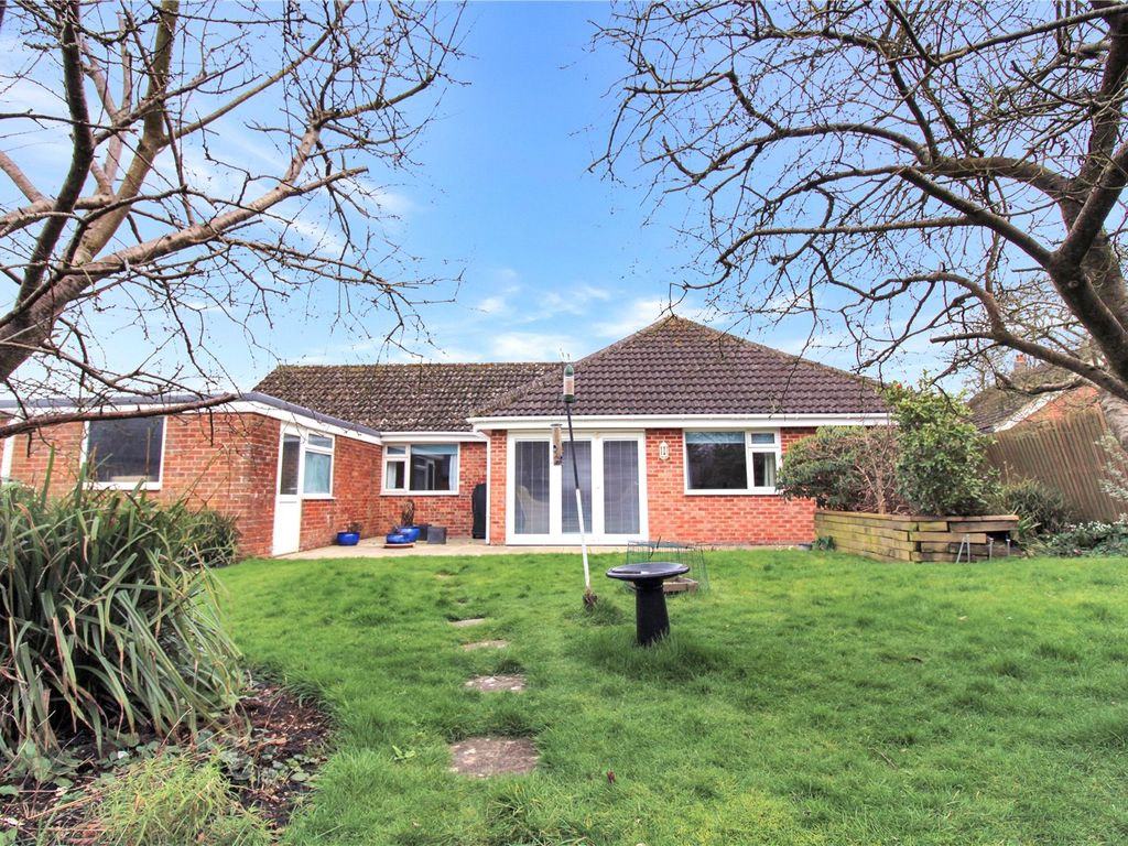 3 bed bungalow for sale in The Lynch Field, Wanborough, Swindon, Wiltshire SN4, £630,000