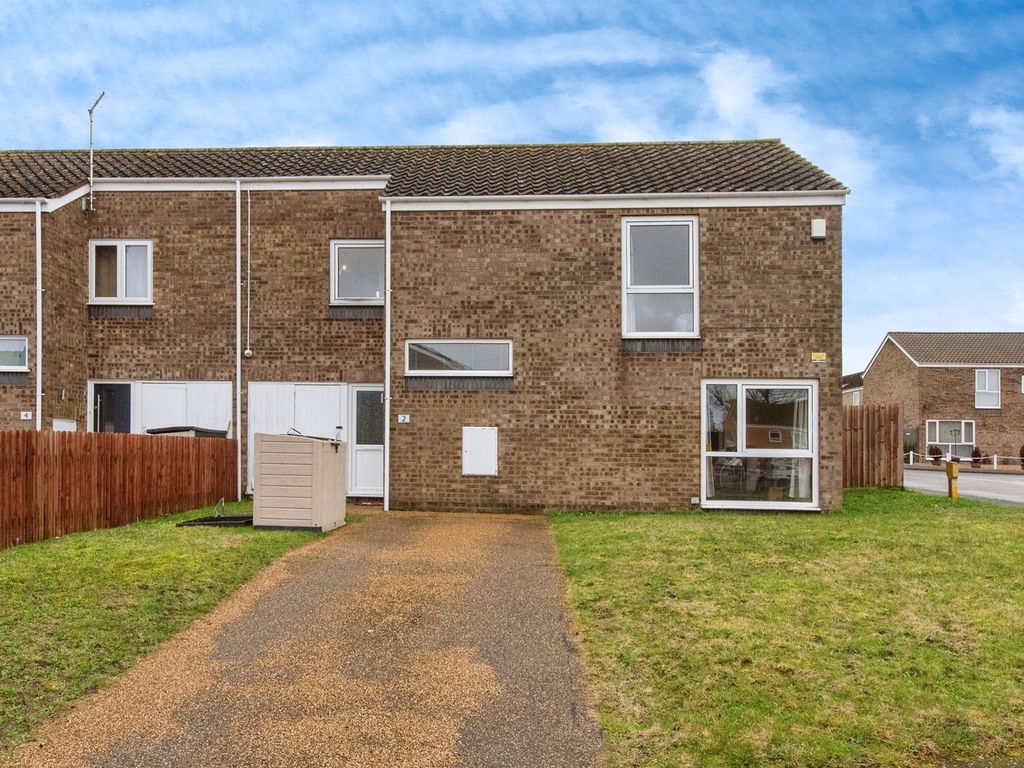 3 bed end terrace house for sale in Yew Close, Raf Lakenheath, Brandon IP27, £250,000