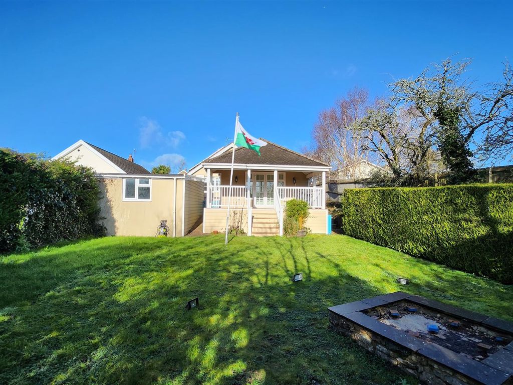 3 bed detached bungalow for sale in Church View, Llanblethian, Cowbridge CF71, £500,000