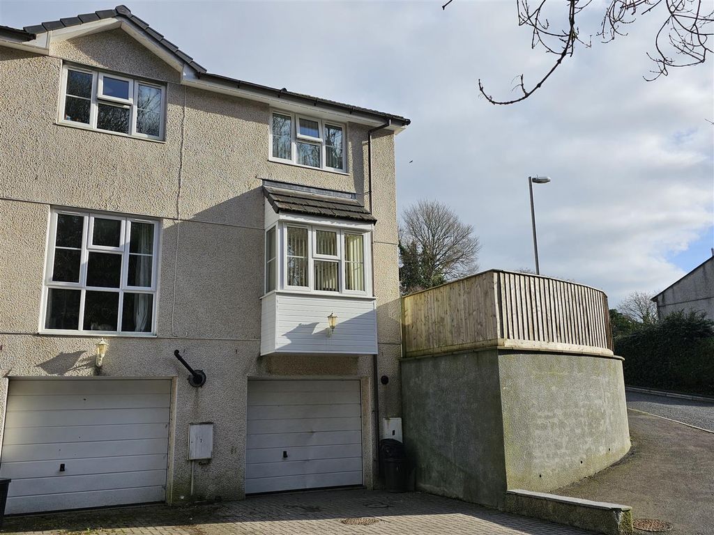 2 bed property for sale in Culvers Meadow, Launceston PL15, £219,950