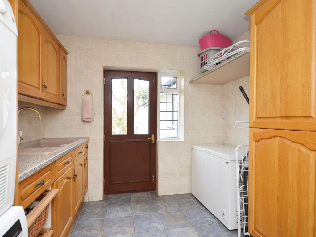 4 bed detached house for sale in Bath Road, Saltford, Bristol BS31, £1,100,000