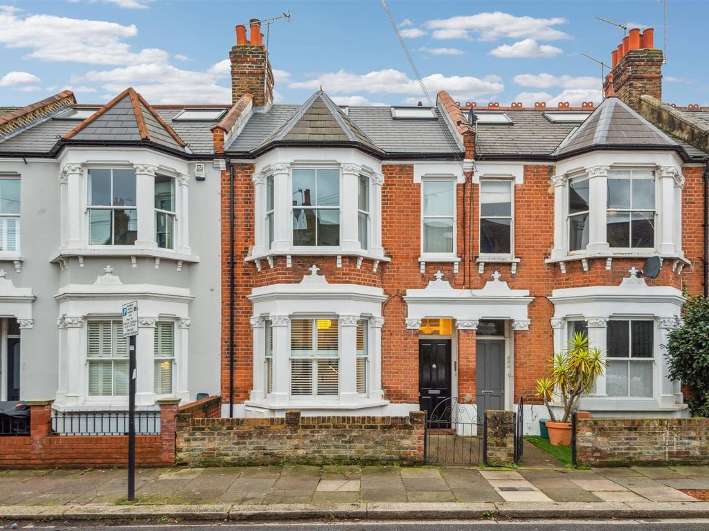 2 bed flat for sale in Eastbury Grove, London W4, £475,000