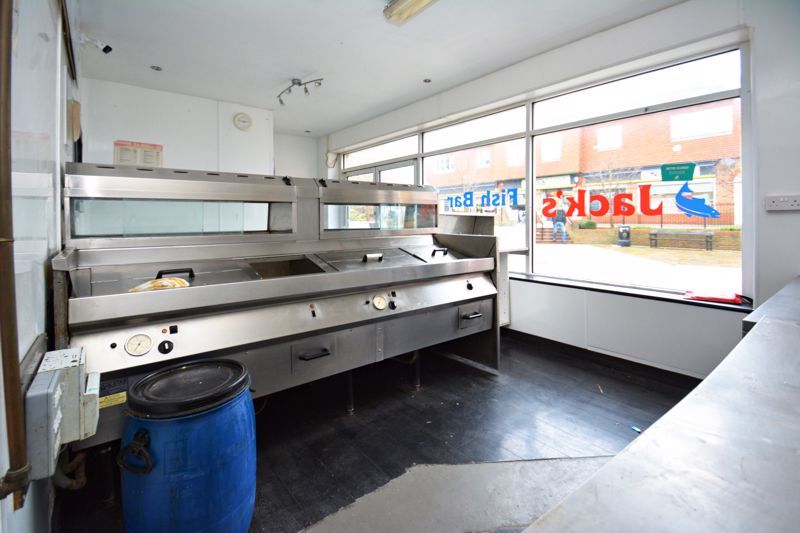 Restaurant to let in School Lane, Iwade, Sittingbourne ME9, £15,000 pa