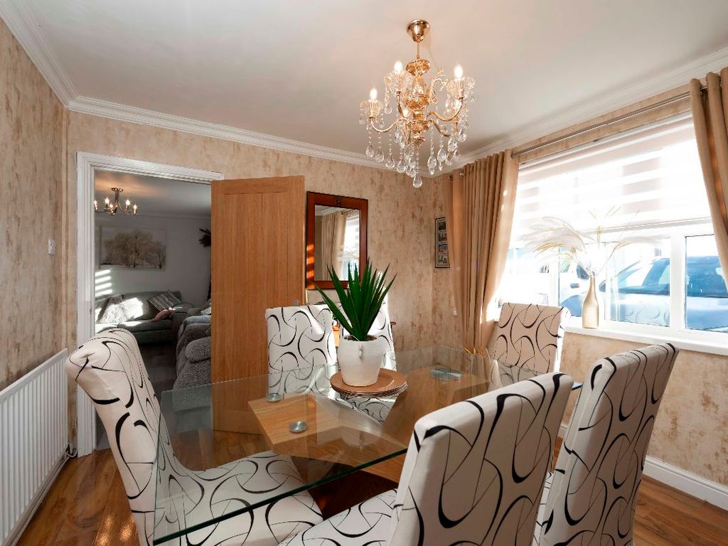 3 bed bungalow for sale in Glyn Llwyfen, Llanbradach, Caerphilly CF83, £285,000