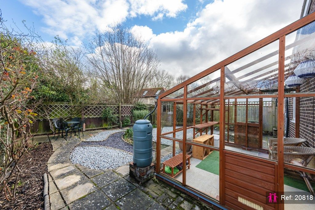 2 bed detached bungalow for sale in Chapel Street, Duxford, Cambridge CB22, £350,000