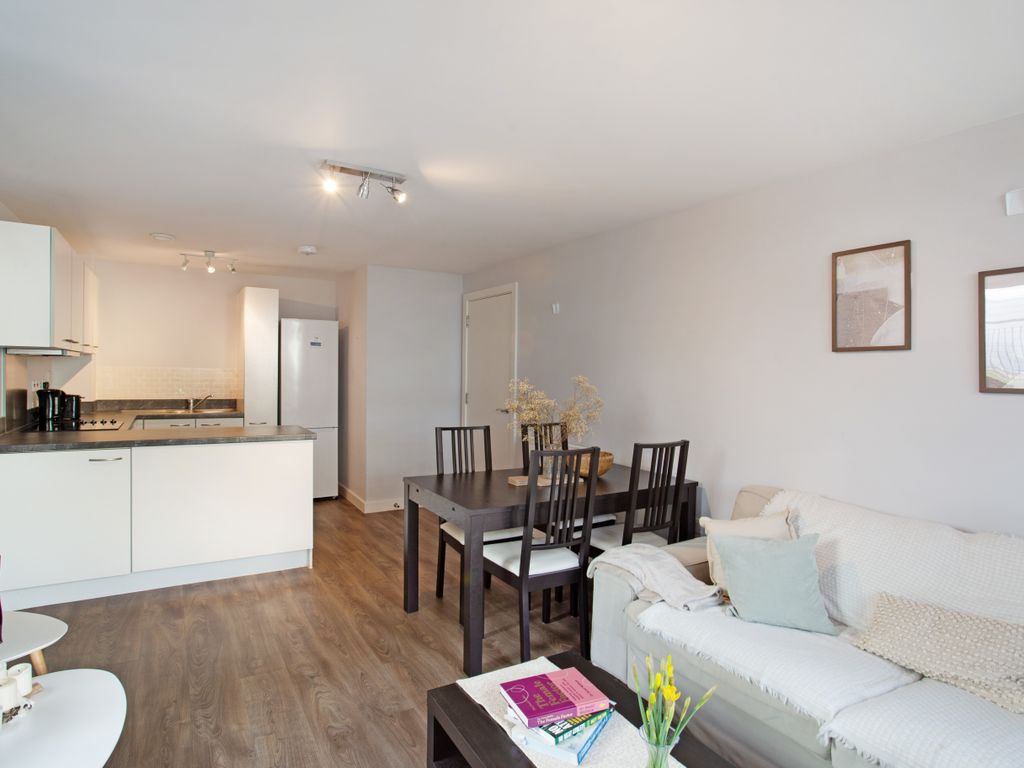 1 bed flat for sale in Hatfield Road, St. Albans AL1, £295,000