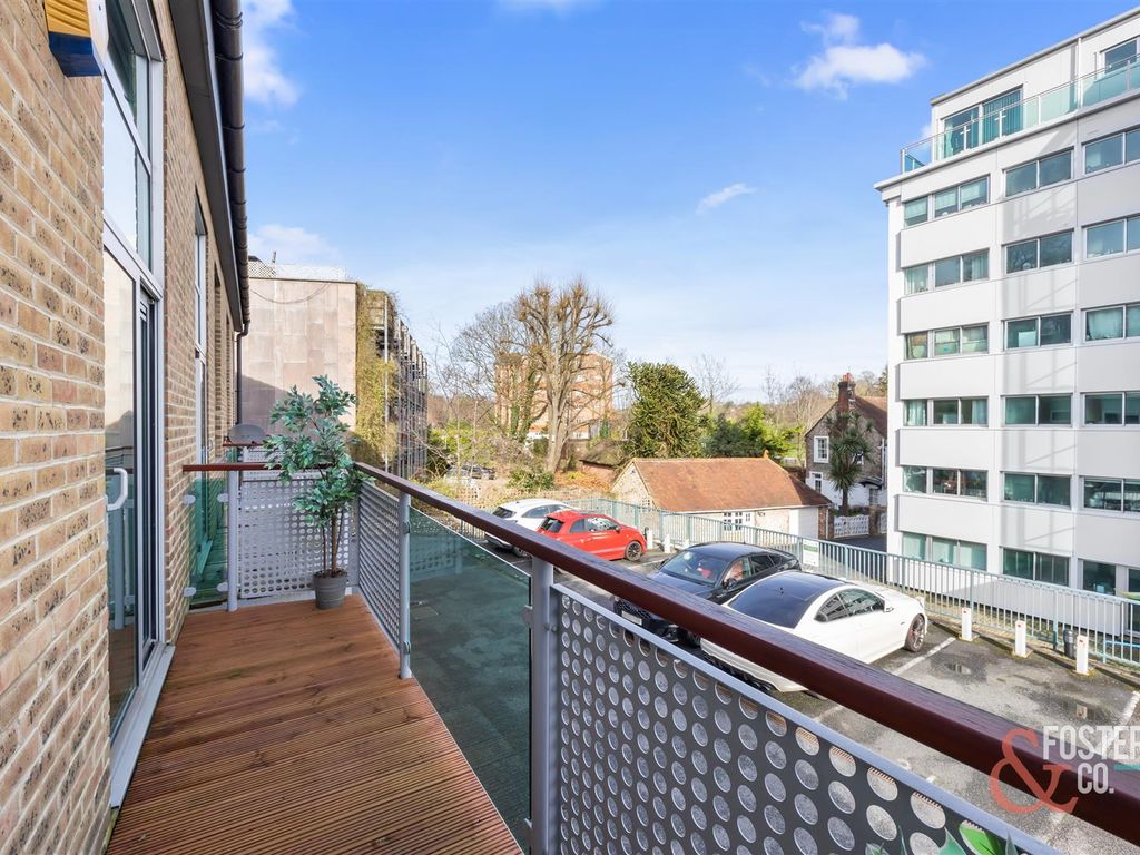 3 bed property for sale in The Park Mews, London Road, Brighton BN1, £800,000