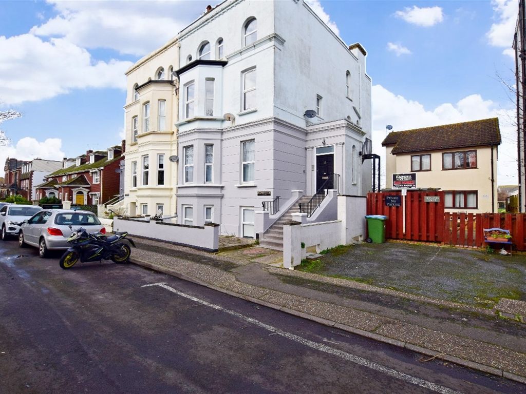 2 bed flat to rent in Flat 1, Grafton, Norfolk Square, Bognor Regis, West Sussex PO21, £1,200 pcm